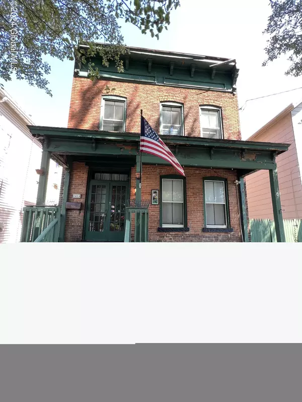 2414 9th Ave #2nd Floor, Watervliet, NY 12189