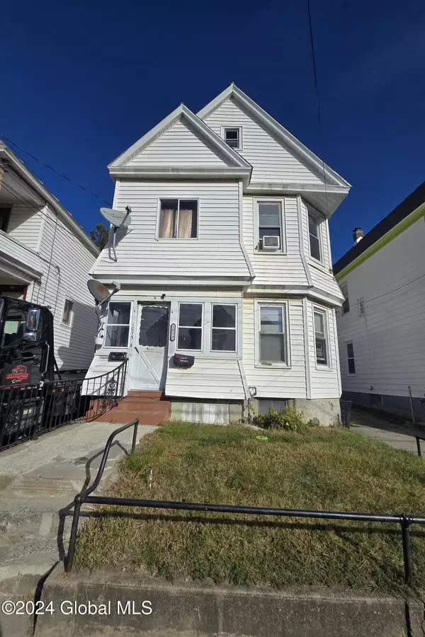 1075 Congress Street, Schenectady, NY 12303