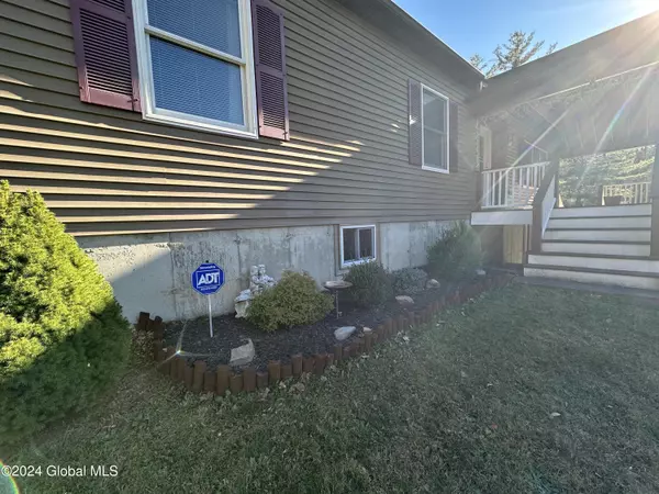 New Lebanon, NY 12125,170 School House Road