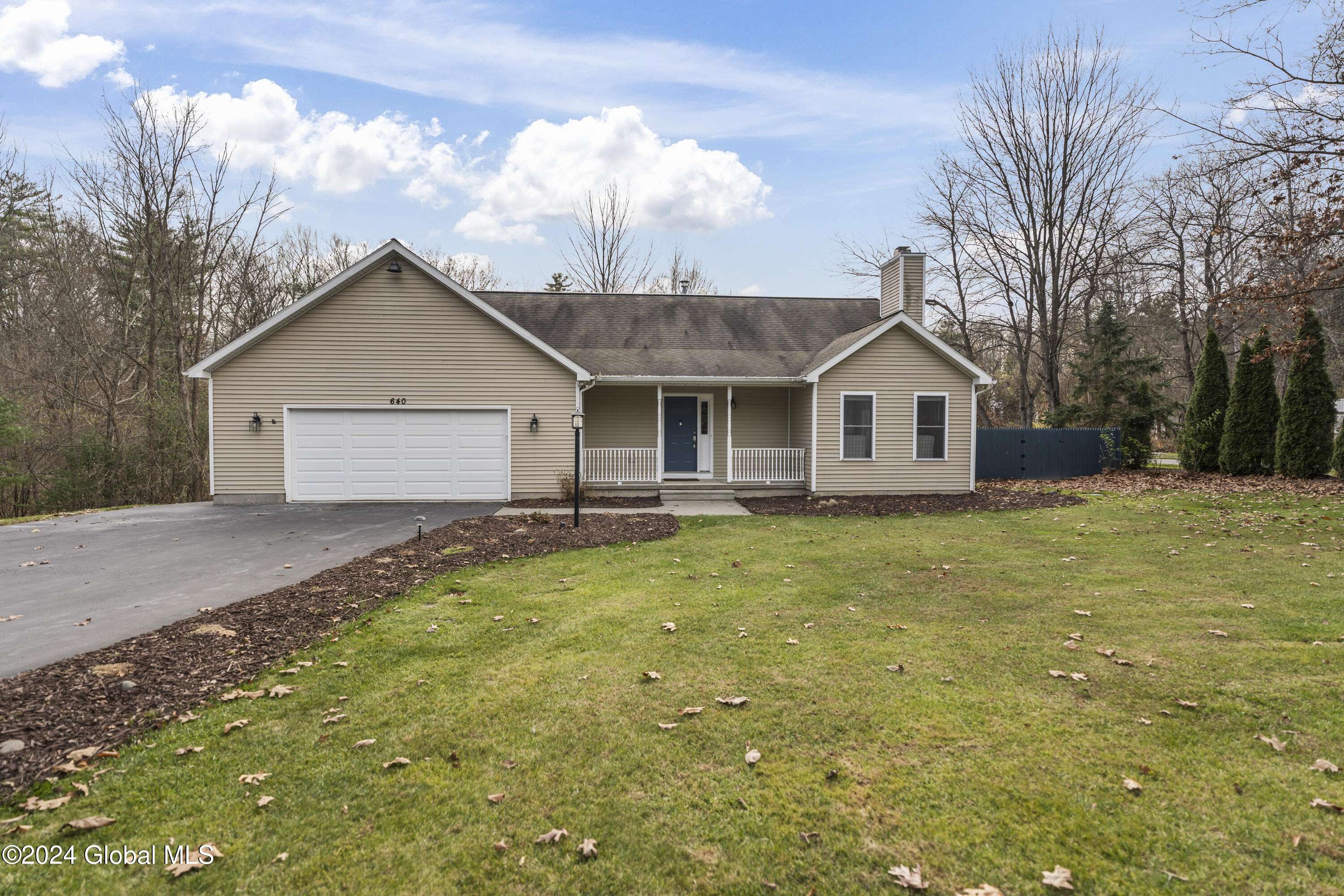 640 Kinns Road, Clifton Park, NY 12065