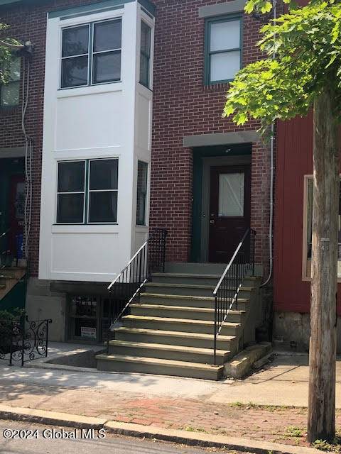 294 Hudson Avenue, Albany, NY 12210