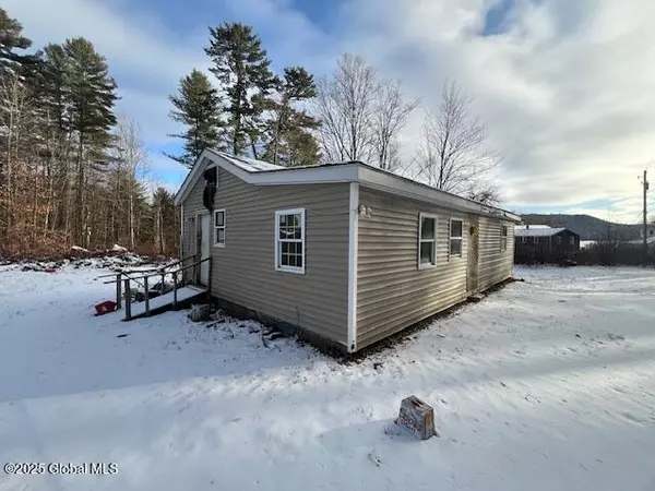Hadley, NY 12835,14 Walter Maxfield Road