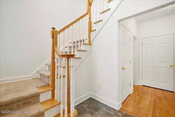 Troy, NY 12182,56 Lori Jean Place