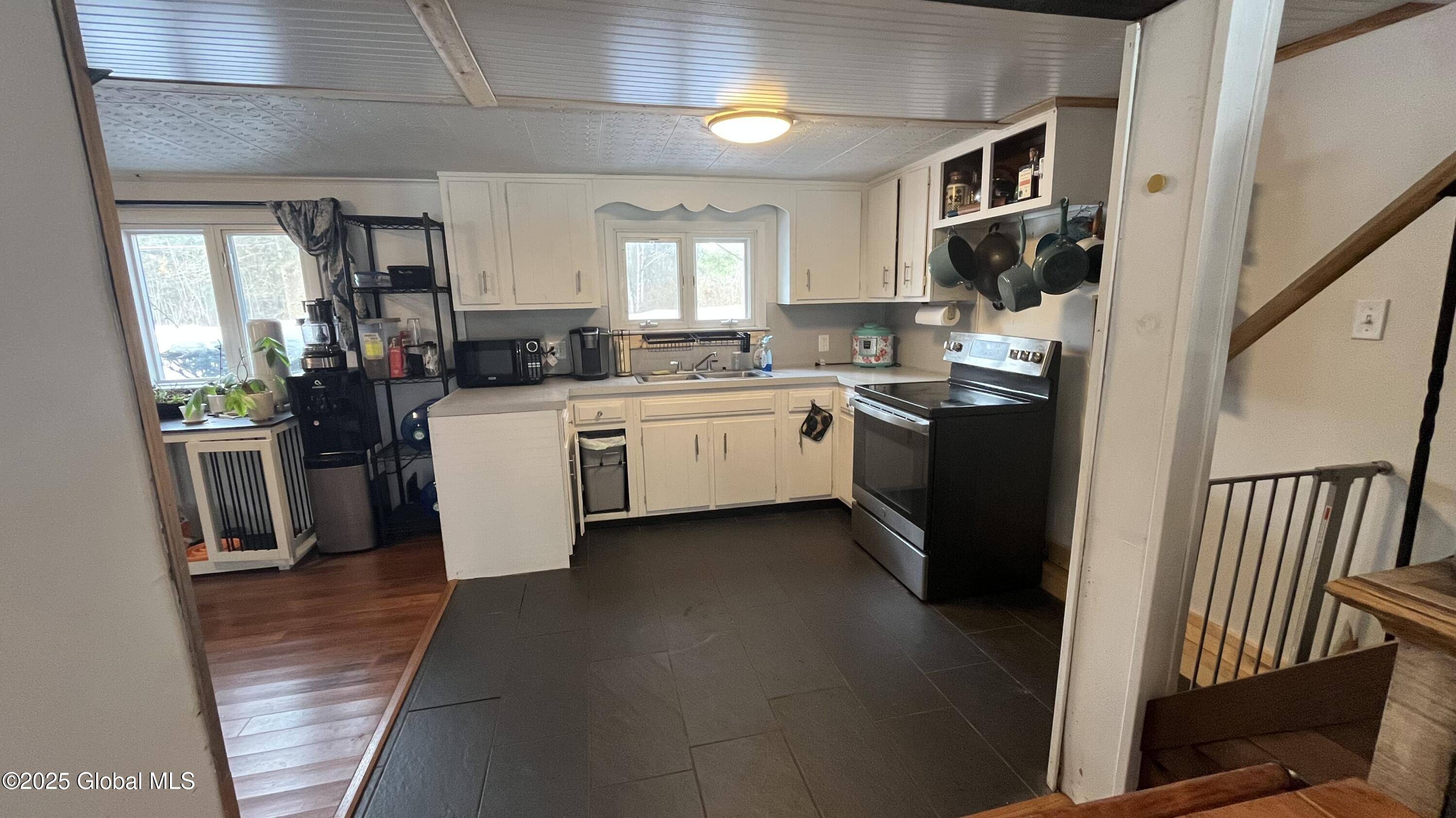 Clifton Park, NY 12148,99 Blue Barns Road