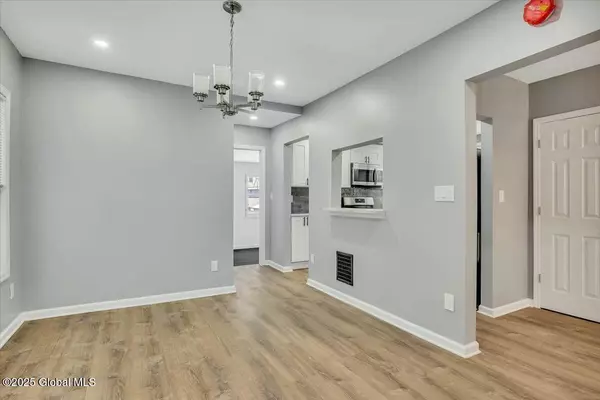 832 Bradt Street Schenectady, NY 12306