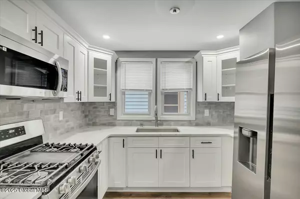 832 Bradt Street Schenectady, NY 12306