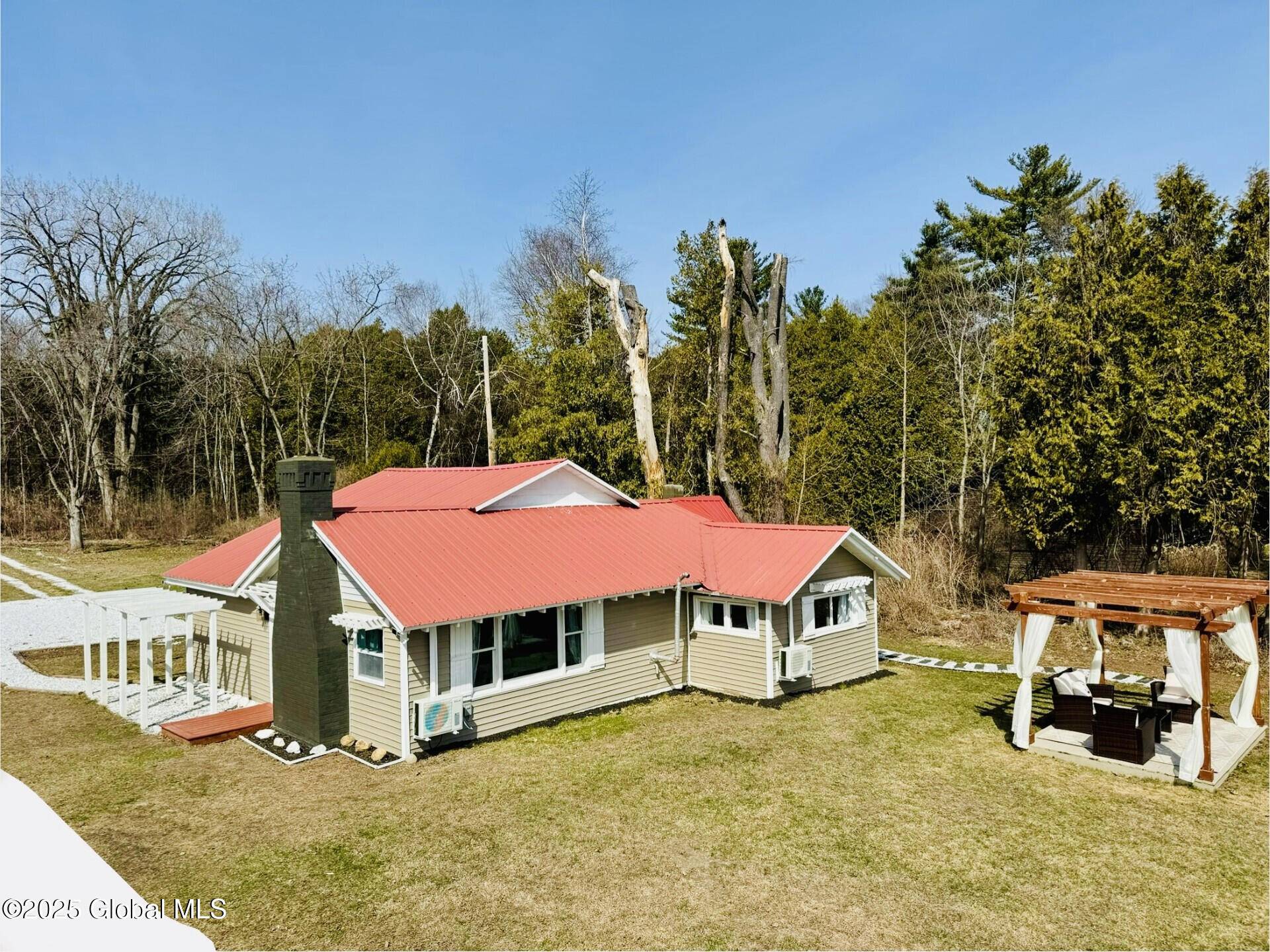 12 Berry Patch Way, Crown Point, NY 12928