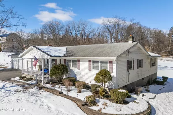 109 Vosburgh Road, Halfmoon, NY 12118