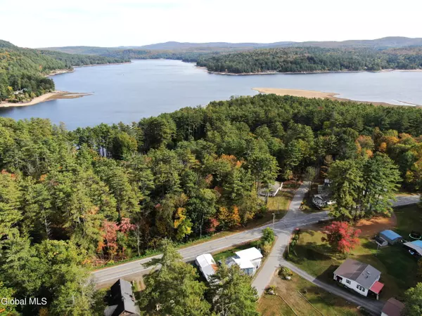 1609 N SHORE Road, Day, NY 12835