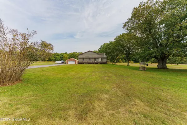 44 County Route 414, Westerlo, NY 12083