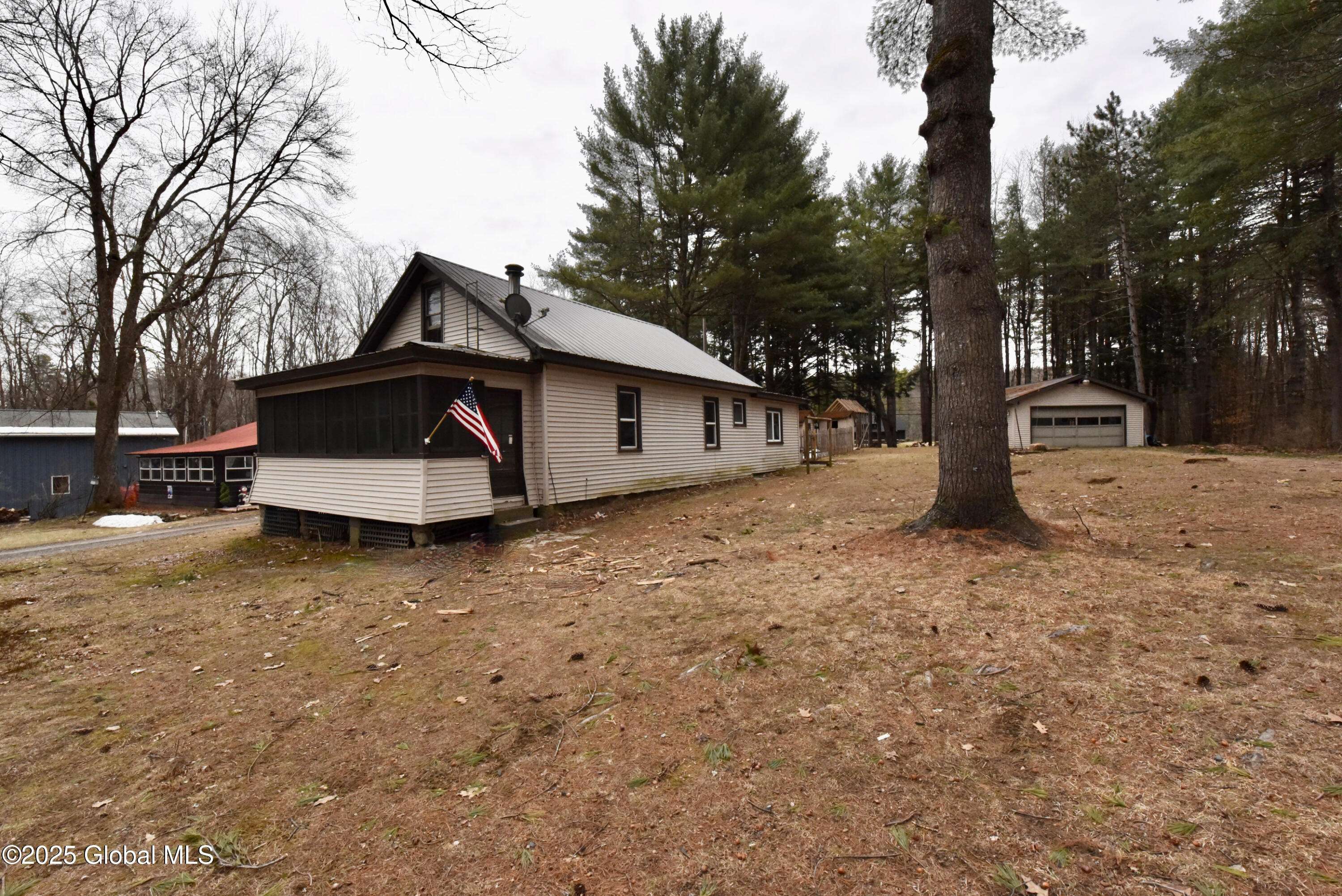 5657 Lake Road, Galway, NY 12074