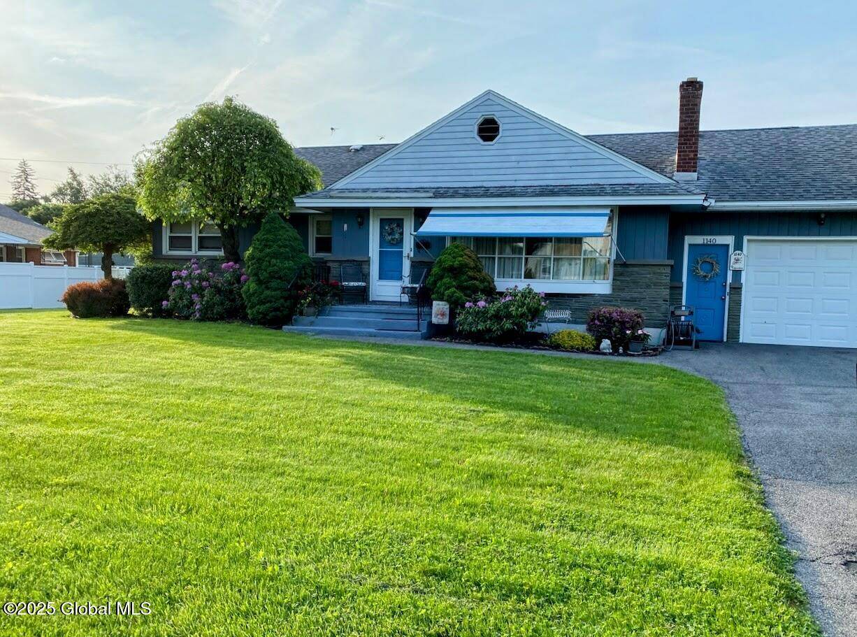1140 Earl Avenue, Schenectady, NY 12309