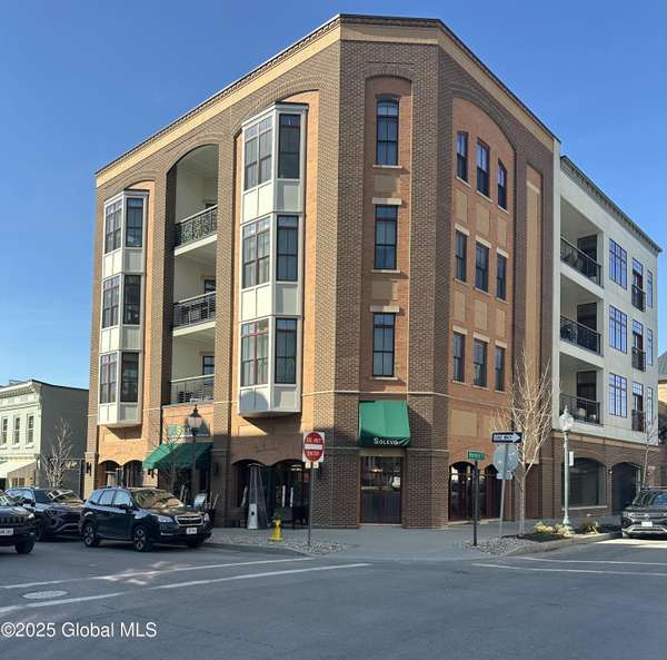 55 Phila Street #302, Saratoga Springs, NY 12866