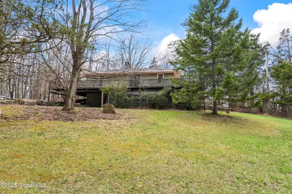 33 Fischer Extension, Kinderhook, NY 12106