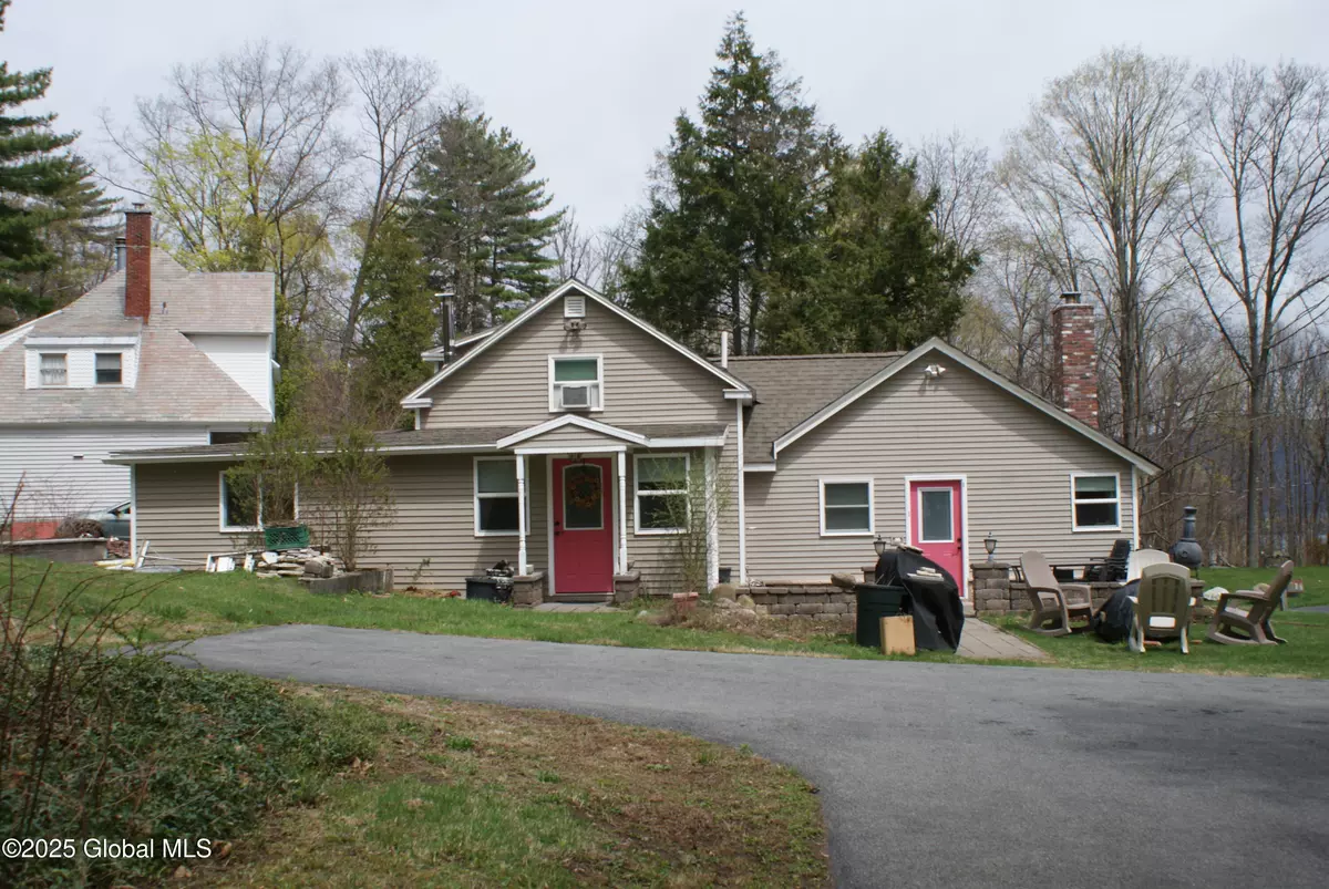 Lake George, NY 12845,17 Sagamore Street