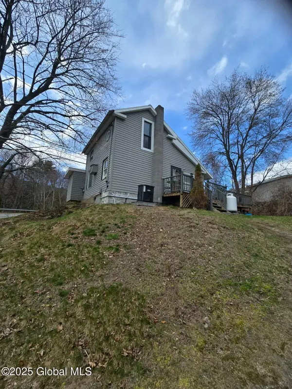 Lake George, NY 12845,2716 Rt 9