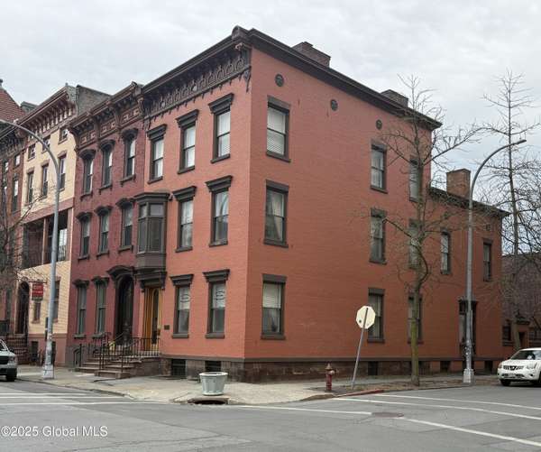 41 2nd Street, Troy, NY 12180
