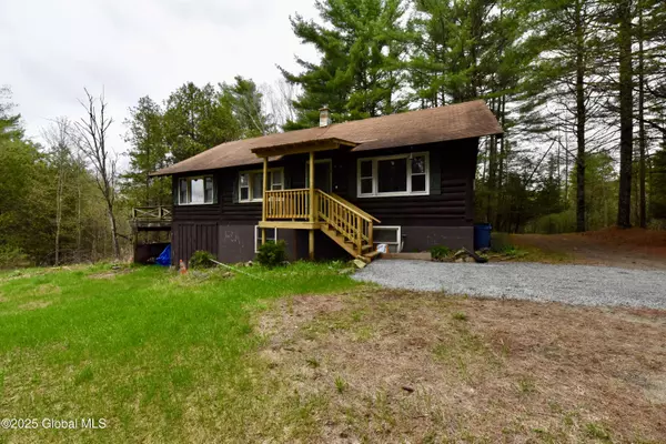59 Irishtown Road, Minerva, NY 12857