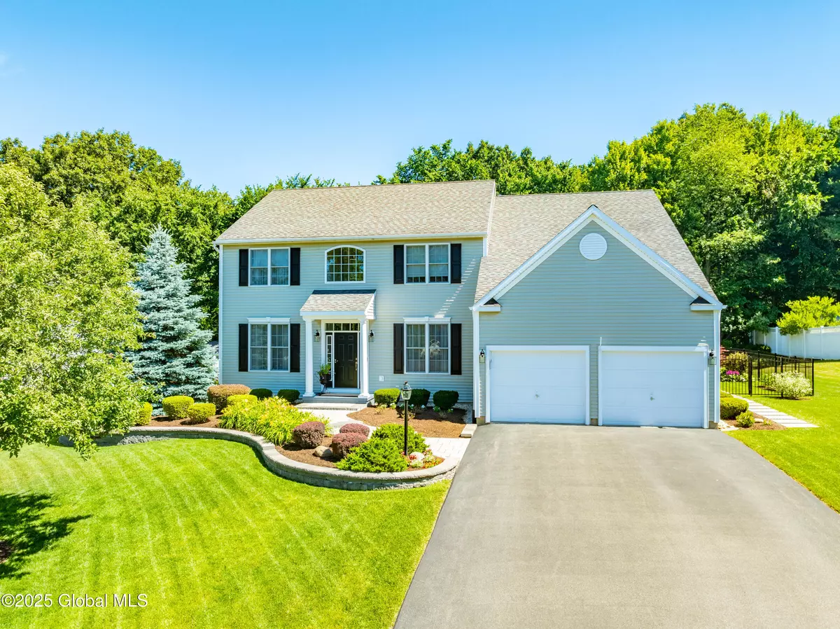 Colonie, NY 12205,44 Shinnecock Hills Drive