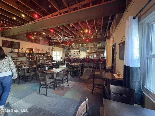 Schenectady, NY 12302,3304 Amsterdam Road