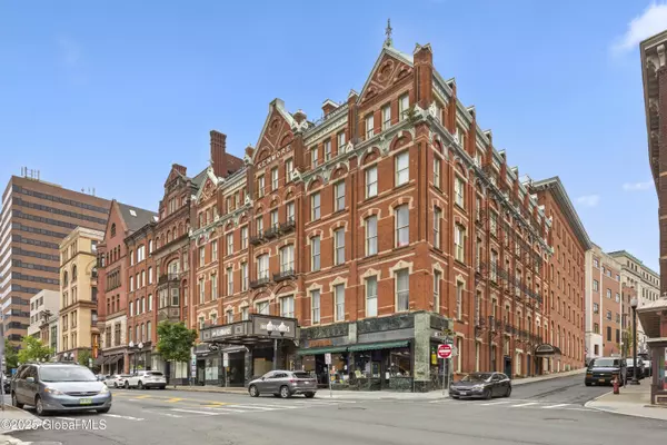 76 N Pearl Street #Suite 3, Albany, NY 12207