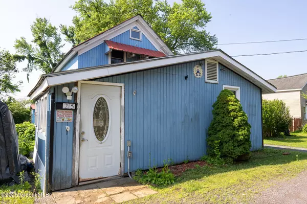 25 Boulevard, Queensbury, NY 12804