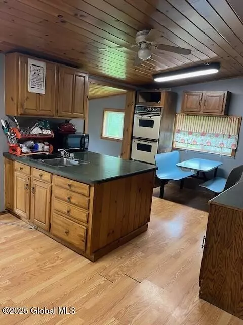 Moriah, NY 12960,2624 Center Road