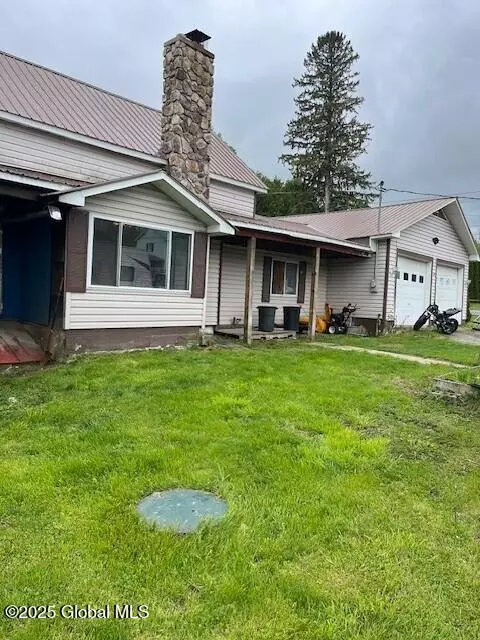 Moriah, NY 12960,2624 Center Road