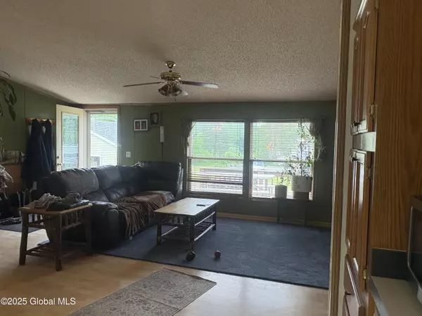 Moriah, NY 12974,278 Lakeview Avenue