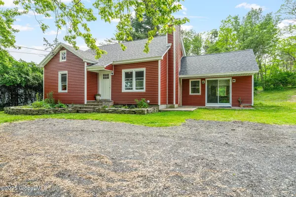637 County Road 401, Westerlo, NY 12193