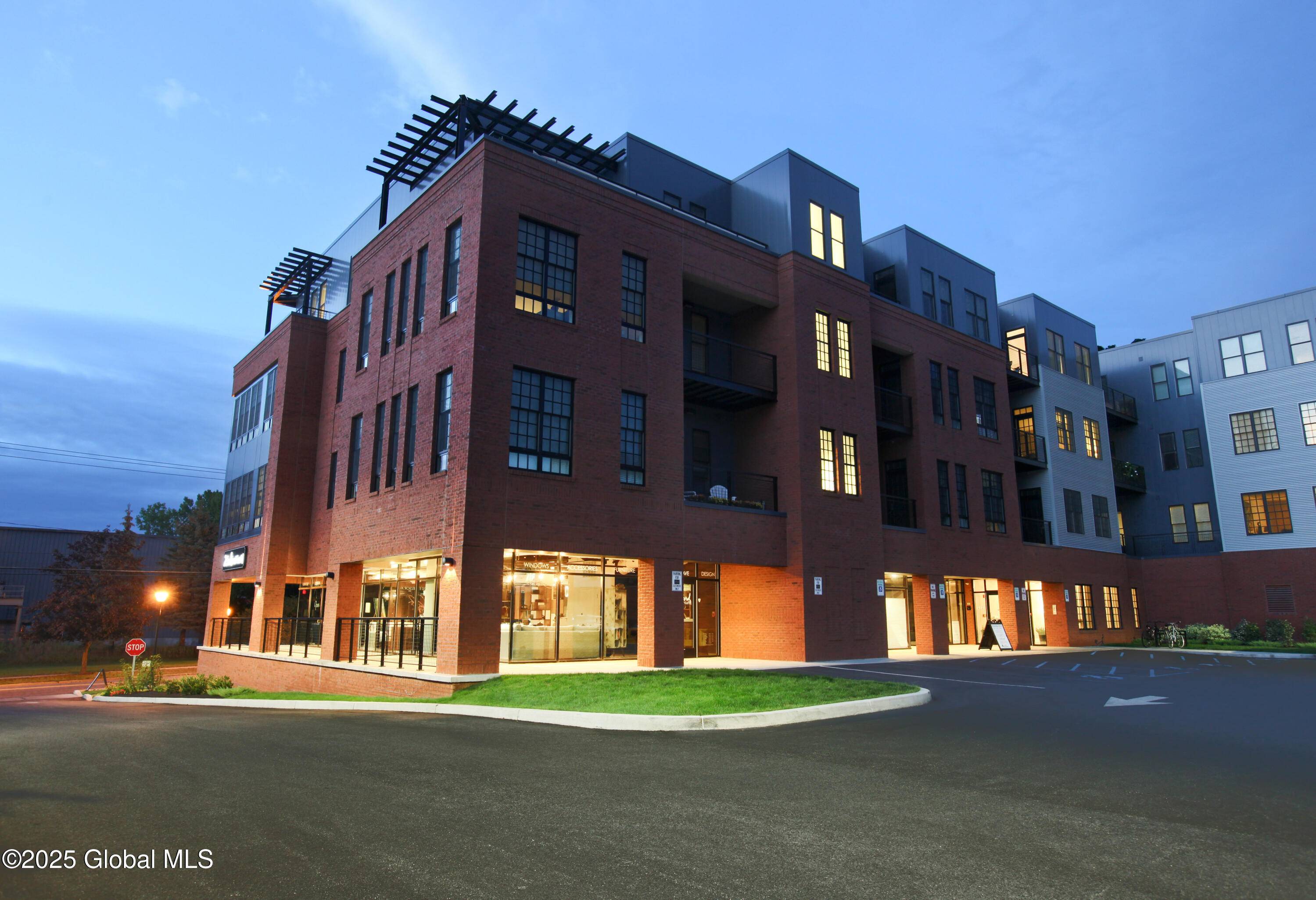 130 Excelsior Avenue #221, Saratoga Springs, NY 12866