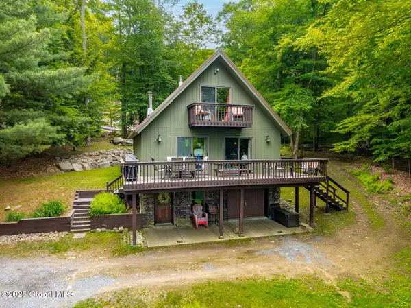 22 Turner Ridge, Hadley, NY 12835
