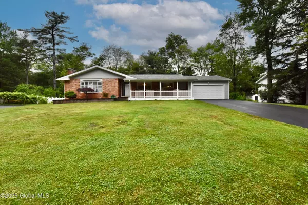 618 Maywood Avenue, Guilderland, NY 12303