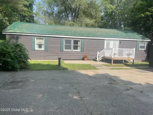 16B 2nd Street, Northumberland, NY 12831