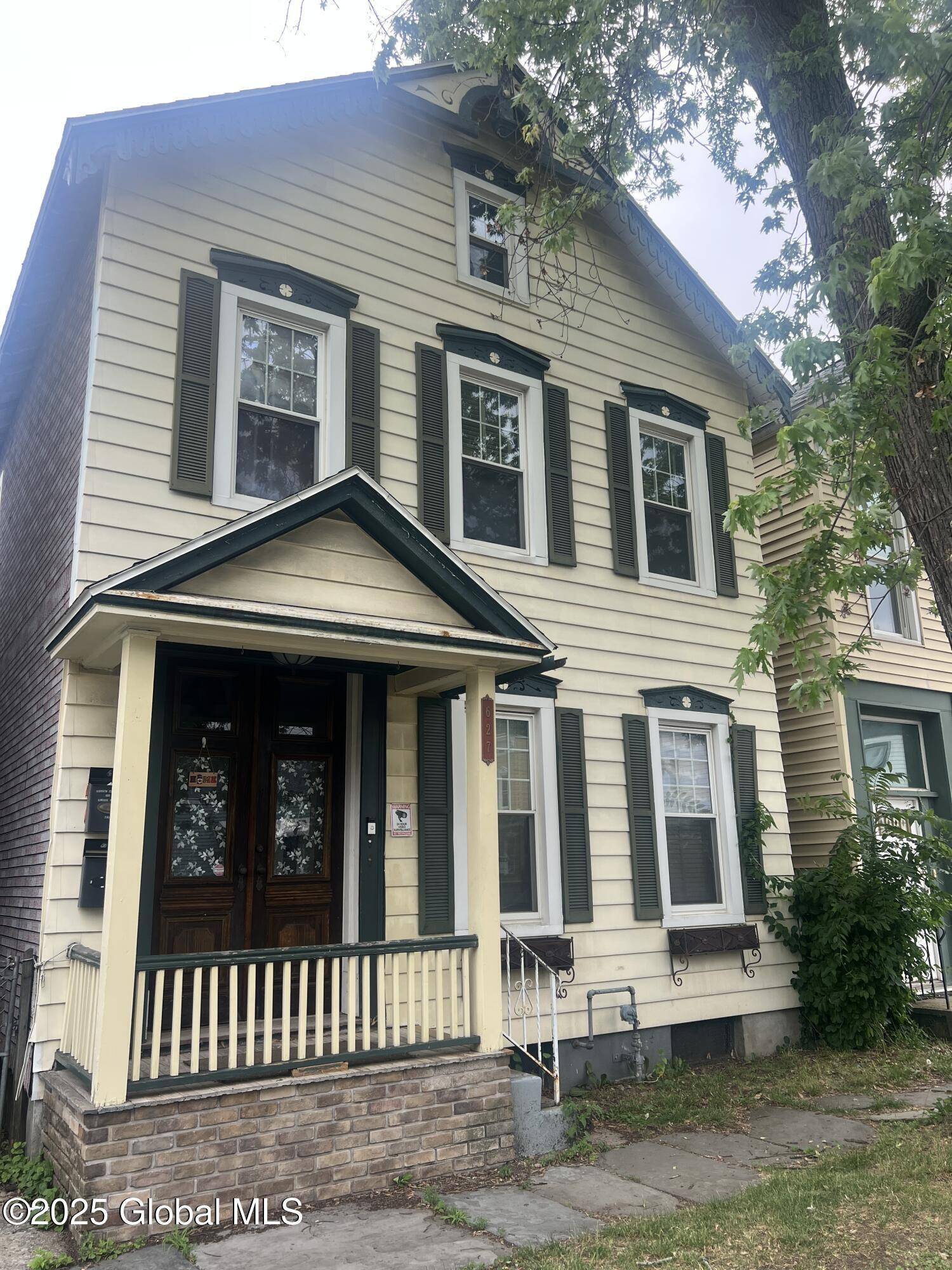 627 4th Avenue #2, Troy, NY 12182