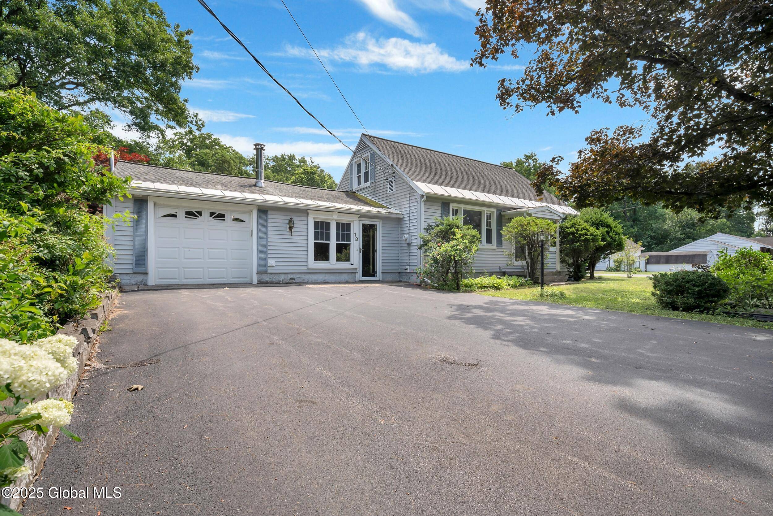 13 Collamer Drive, Malta, NY 12020