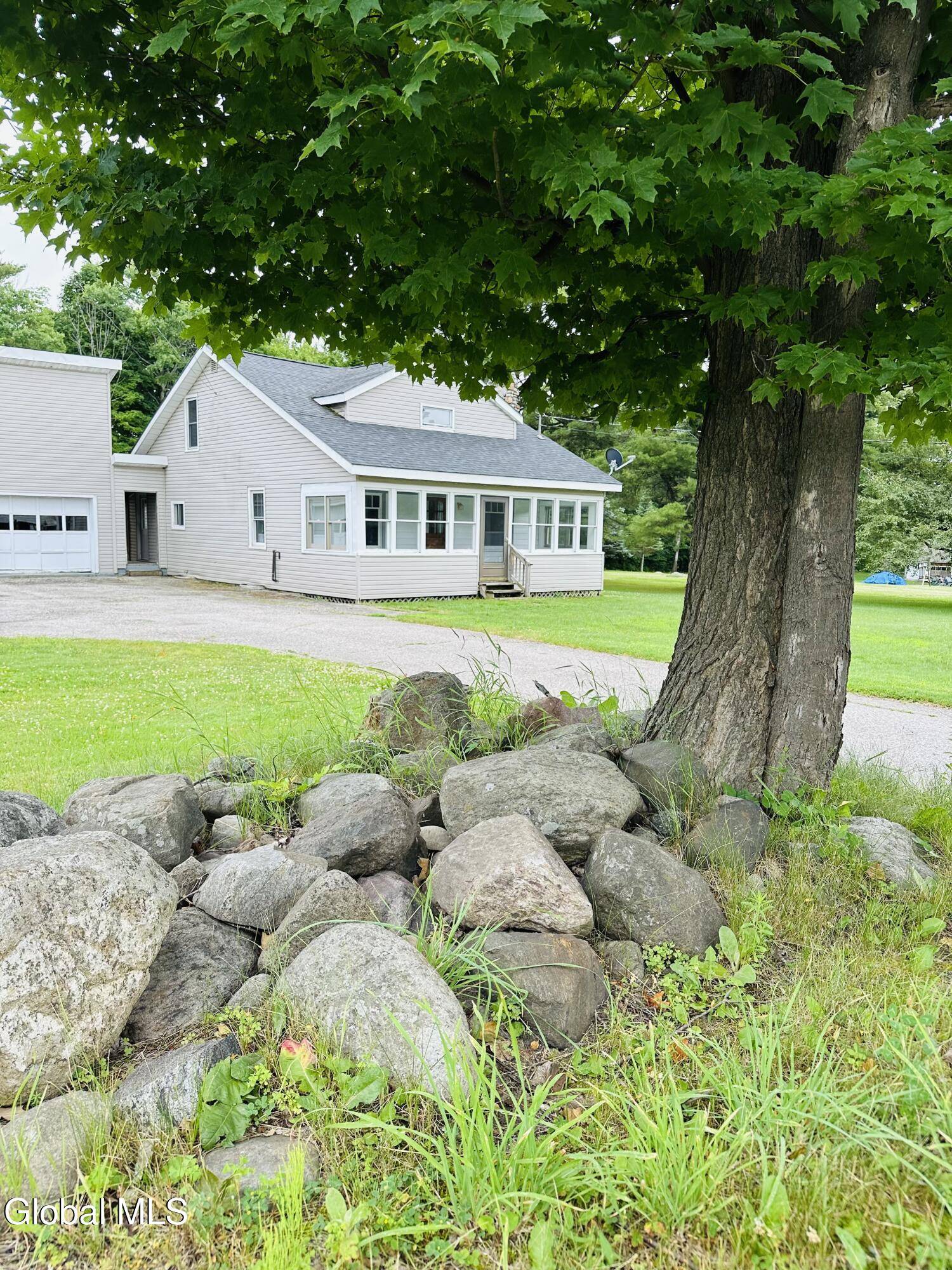 3160 Plank Road, Moriah, NY 12956