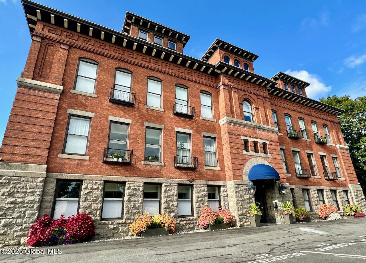 77 Van Dam Street #406, Saratoga Springs, NY 12866