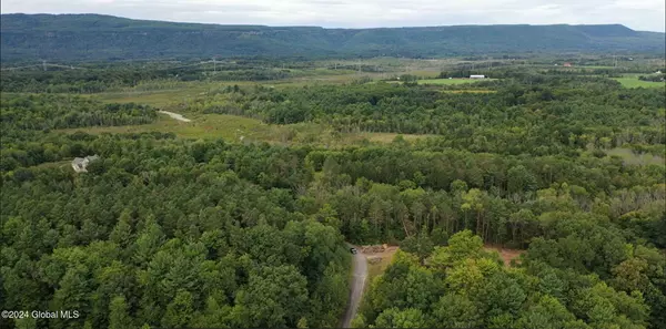 4 Jani Lane, Voorheesville, NY 12186