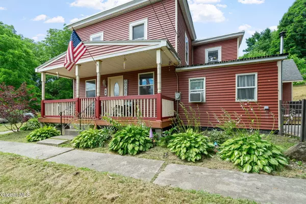 Hoosick Falls, NY 12090,44 Ball Street