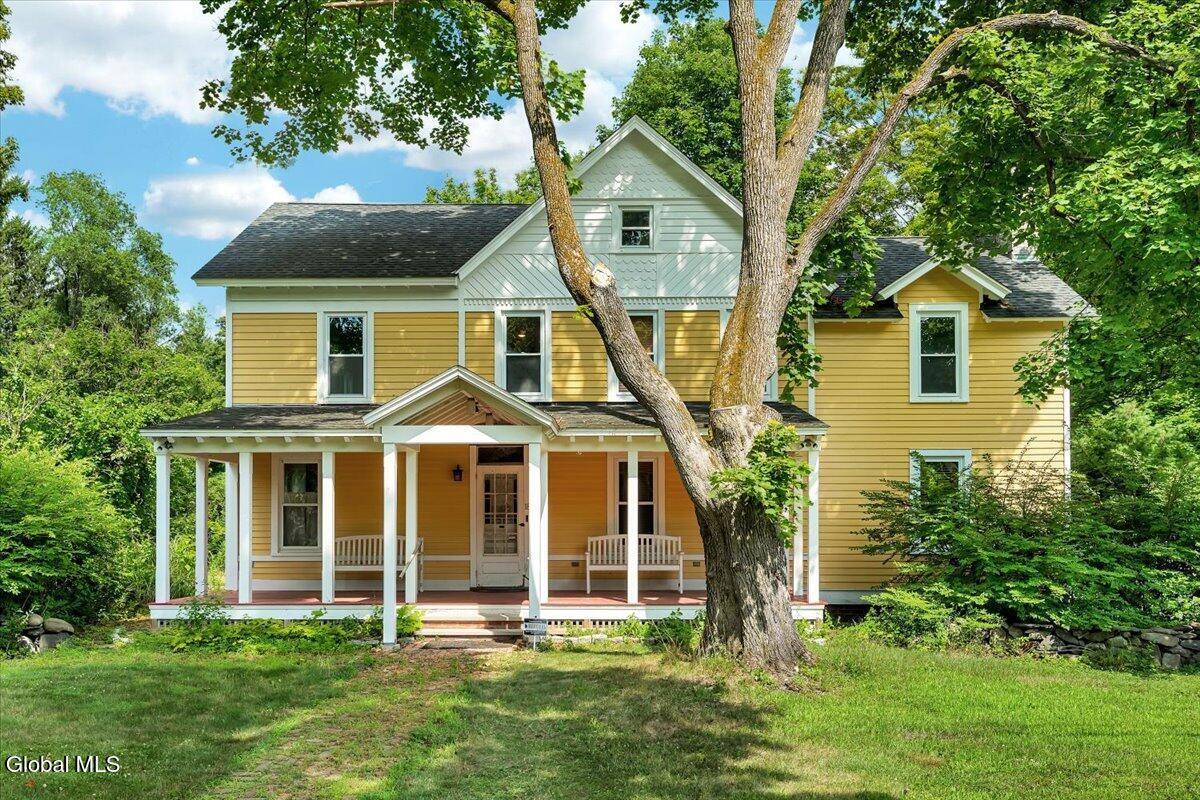 18 Gaffney Lane, Kinderhook, NY 12106