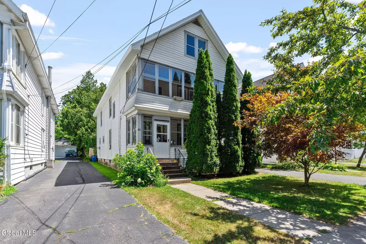 Albany, NY 12208,60 Pinewood Avenue