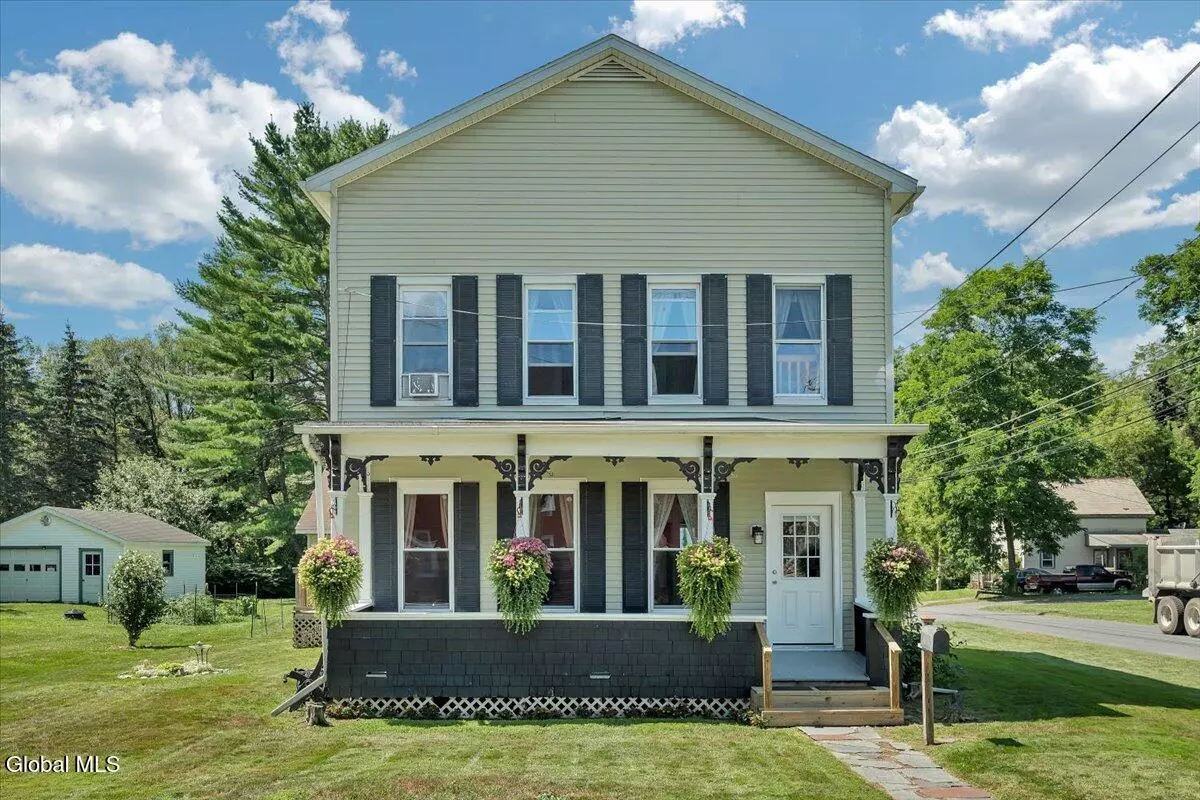 Hoosick Falls, NY 12090,2 Cummings Street