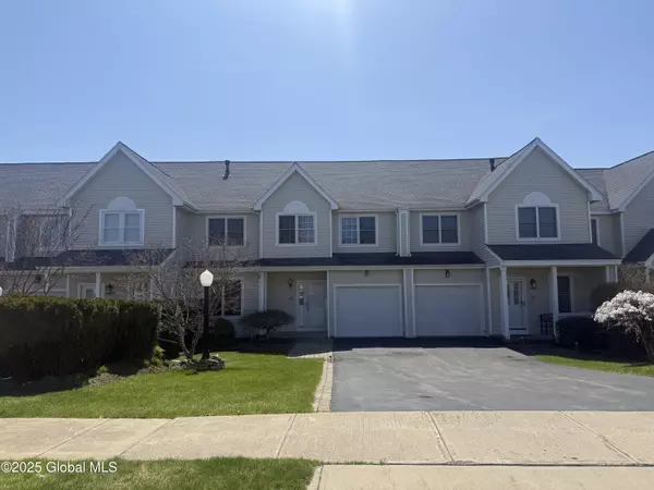 29 Cliffside Drive, Saratoga Springs, NY 12866