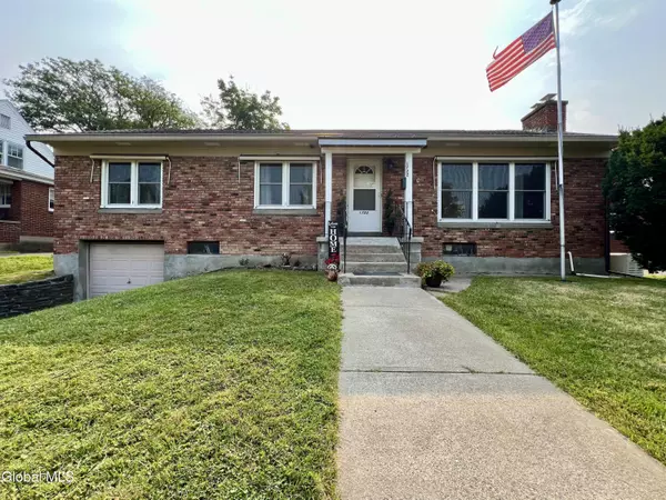 1722 Randolph Road, Schenectady, NY 12308