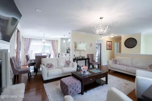 Queensbury, NY 12804,4 Heresford Lane