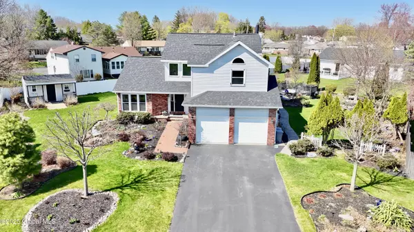 3 Karl Court, Colonie, NY 12205