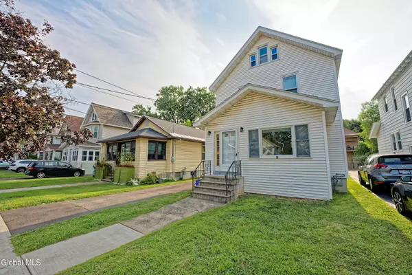 Albany, NY 12208,24 Glendale Avenue