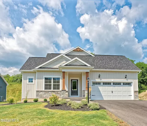 12 Quail Run, Voorheesville, NY 12186