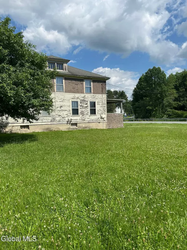 Hoosick Falls, NY 12090,3-5 Farmers Inn Road